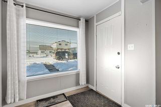 Photo 3: 730 Weldon Avenue South in Saskatoon: King George Residential for sale : MLS®# SK952486