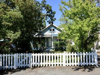 Photo 2: 750 Middleton St in VICTORIA: SW Gorge House for sale (Saanich West)  : MLS®# 765809