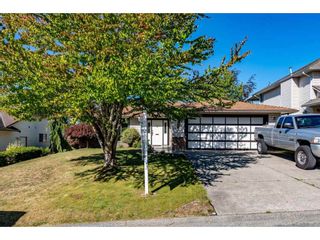 Photo 2: 2828 CROSSLEY Drive in Abbotsford: Abbotsford West House for sale : MLS®# R2502326