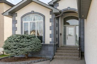 Photo 2: 129 SIMCOE Crescent SW in Calgary: Signal Hill Detached for sale : MLS®# C4286636