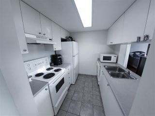 Photo 3: 2001 1188 HOWE Street in Vancouver: Downtown VW Condo for sale (Vancouver West)  : MLS®# R2085455