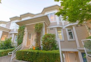 Photo 4: 236 2565 W BROADWAY Street in Vancouver: Kitsilano Townhouse for sale in "Trafalgar Mews" (Vancouver West)  : MLS®# R2581558