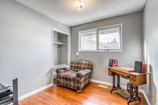 Photo 16: 532 Queensland Place SE in Calgary: Queensland Semi Detached for sale : MLS®# A1187085