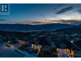 Photo 3: 1100 Syer Road in Penticton: House for sale : MLS®# 10307803