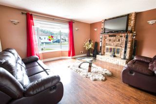 Photo 3: 2852 GOHEEN Street in Prince George: Pinecone House for sale in "PINECONE" (PG City West (Zone 71))  : MLS®# R2454598