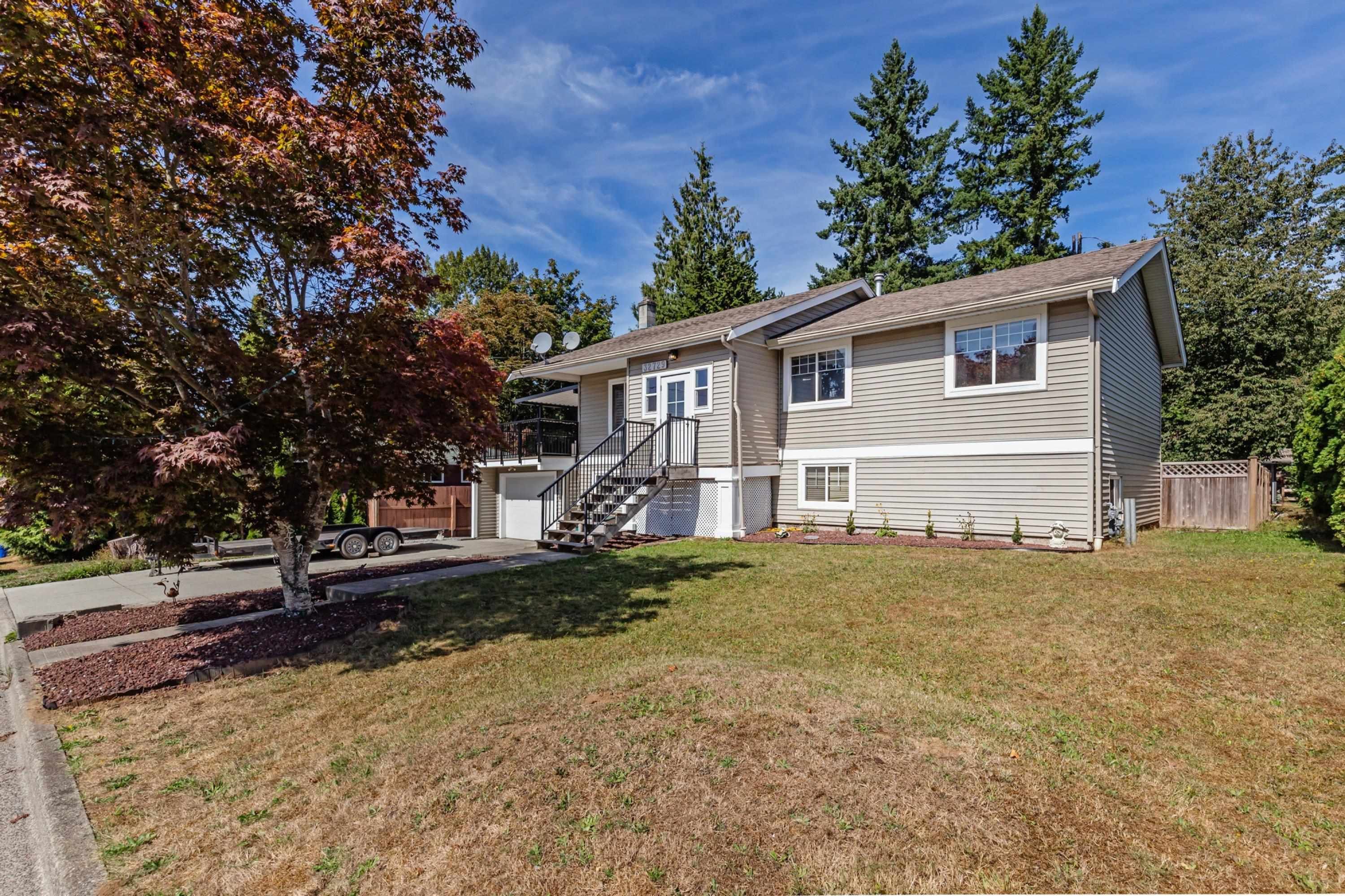 Main Photo: 32729 MCRAE Avenue in Mission: Mission BC House for sale : MLS®# R2636250