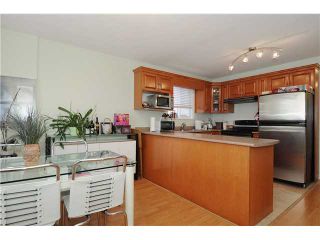 Photo 9: 949 E 39TH Avenue in Vancouver: Fraser VE House for sale (Vancouver East)  : MLS®# V940175