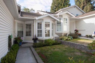 Photo 2: 4 6537 138 Street in Surrey: East Newton Townhouse for sale in "Charleston Green" : MLS®# R2303833