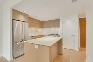 Photo 13: 906 111 E 1ST Avenue in Vancouver: Mount Pleasant VE Condo for sale in "BLOCK 100" (Vancouver East)  : MLS®# R2477003