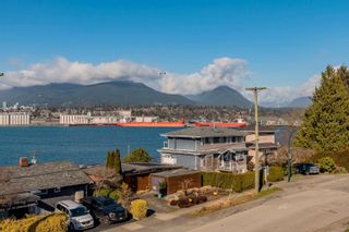 Photo 11: 403 2366 WALL Street in Vancouver: Hastings Condo for sale in "LANDMARK MARINER" (Vancouver East)  : MLS®# R2681867