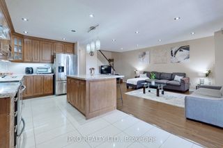Photo 14: 228 3025 The Credit Woodlands Drive in Mississauga: Erindale Condo for sale : MLS®# W6062820