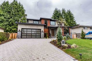 Photo 1: 677 FIRDALE Street in Coquitlam: Central Coquitlam House for sale : MLS®# R2209570