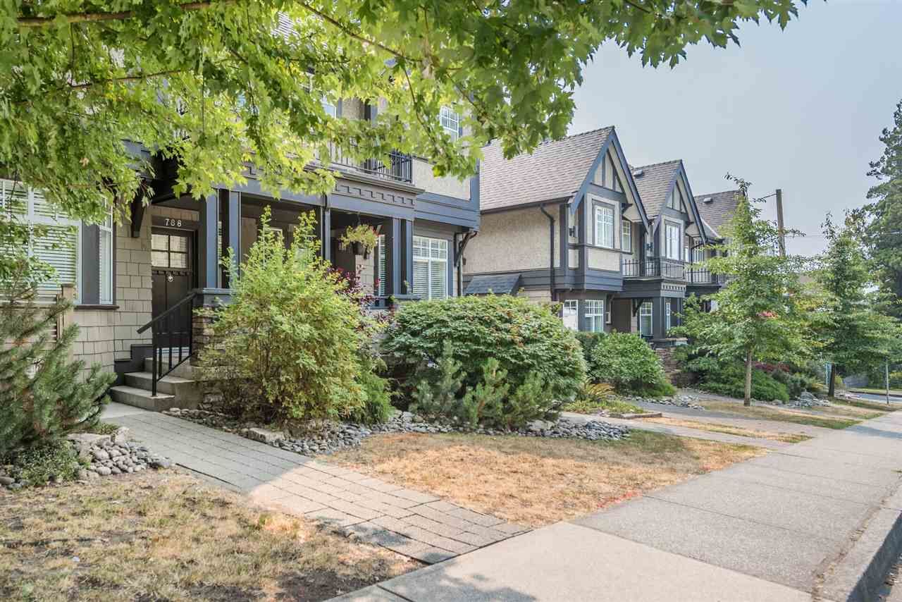 Main Photo: 780 ST. GEORGES AVENUE in North Vancouver: Central Lonsdale Townhouse for sale : MLS®# R2452292