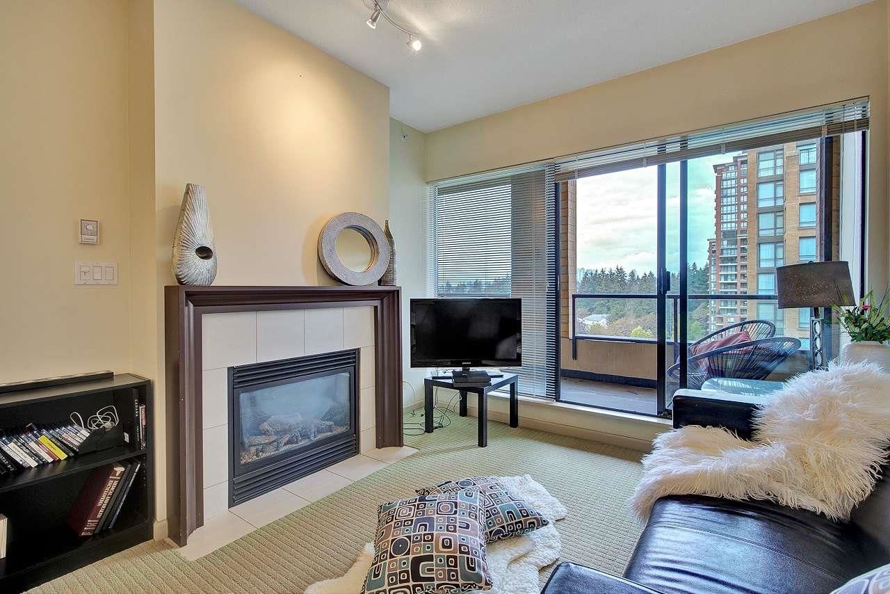 Main Photo: 804 7388 SANDBORNE Avenue in Burnaby: South Slope Condo for sale (Burnaby South)  : MLS®# R2733608