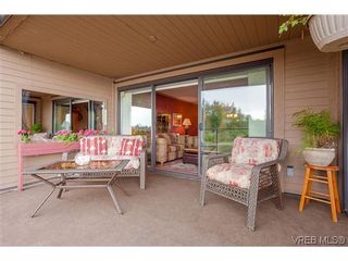 Photo 5: 207 485 Island Hwy in VICTORIA: VR Six Mile Condo for sale (View Royal)  : MLS®# 702261