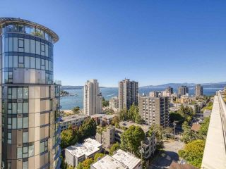 Photo 19: 905 1250 BURNABY Street in Vancouver: West End VW Condo for sale in "The Horizon" (Vancouver West)  : MLS®# R2559858