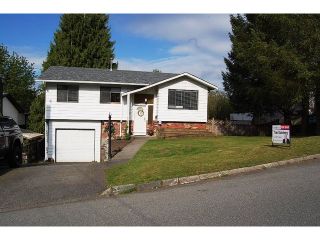 Photo 1: 8021 EAGLE Crescent in Mission: Mission BC House for sale : MLS®# F1439896