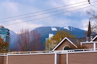 Photo 24: 2 230 E KEITH Road in North Vancouver: Central Lonsdale Townhouse for sale in "Keith View Mews" : MLS®# R2725412