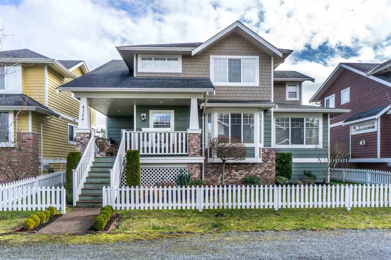 Main Photo: 4326 PIONEER Court in Abbotsford: Abbotsford East House for sale in "Clayburn Village" : MLS®# R2243678