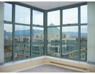 Photo 8: 1603 1188 QUEBEC ST in Vancouver: Mount Pleasant VE Condo for sale in "CITY GATE" (Vancouver East)  : MLS®# V556108