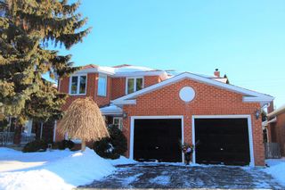 Photo 1: 122 East House Crescent in Cobourg: House for sale : MLS®# X5483898