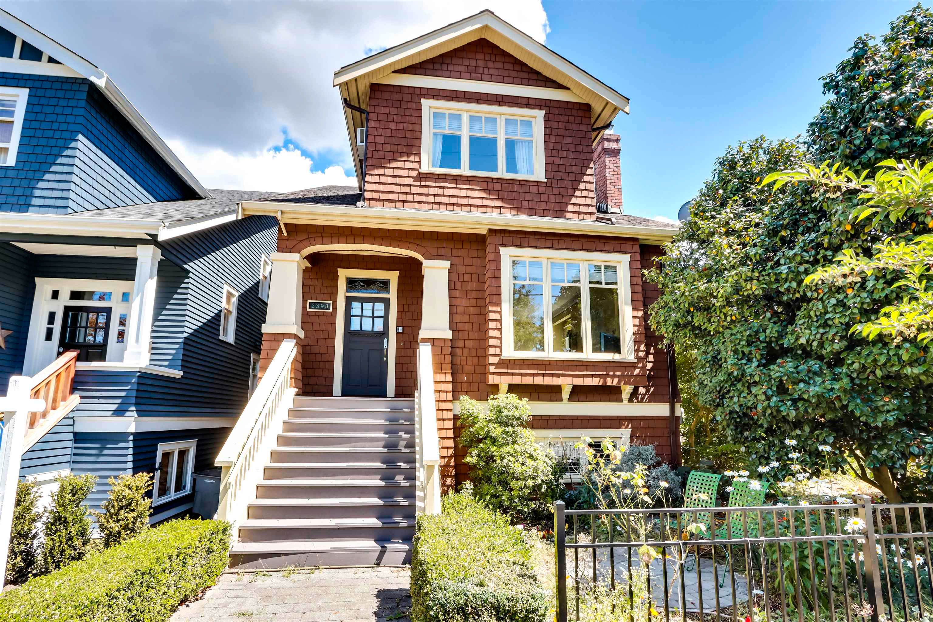 Main Photo: 2398 STEPHENS Street in Vancouver: Kitsilano House for sale (Vancouver West)  : MLS®# R2798924
