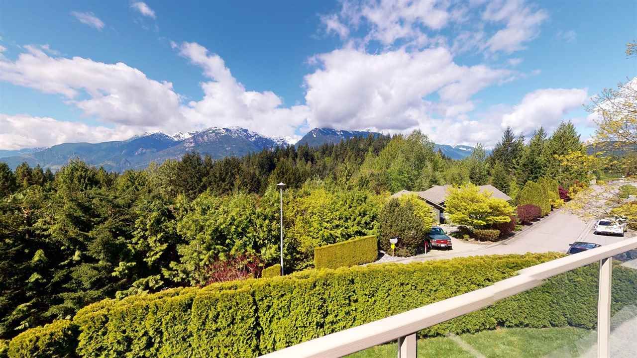 Photo 16: Photos: 4 2662 RHUM & EIGG DRIVE in Squamish: Garibaldi Highlands House for sale : MLS®# R2577127