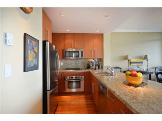 Photo 4: 1701 2688 WEST Mall in Vancouver: University VW Condo for sale in "PROMONTORY" (Vancouver West)  : MLS®# V946665