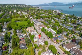 Photo 5: 202 3220 W 4 Avenue in Vancouver: Kitsilano Condo for sale in "Point Grey Estates" (Vancouver West)  : MLS®# R2779882