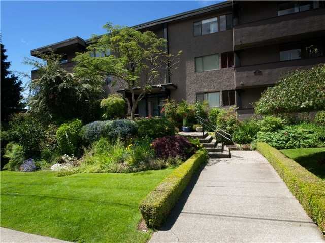 FEATURED LISTING: 201 - 341 MAHON Avenue North Vancouver