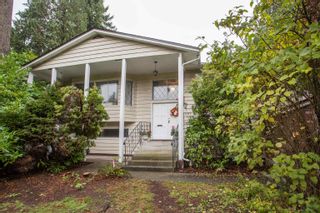Photo 3: 897 SMITH Avenue in Coquitlam: Coquitlam West House for sale : MLS®# R2626915