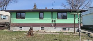 Photo 2: 830 Isabelle Street in Estevan: Hillside Residential for sale : MLS®# SK885631