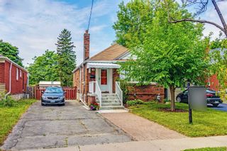 Photo 1: 144 Lilian Drive in Toronto: Wexford-Maryvale House (Bungalow) for sale (Toronto E04)  : MLS®# E5717210
