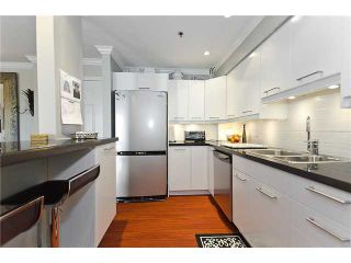 Photo 8: 304 1154 WESTWOOD Street in Coquitlam: North Coquitlam Condo for sale : MLS®# V916405