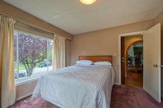 Photo 13: 319 DUNLOP Street in Coquitlam: Coquitlam West House for sale : MLS®# R2700510