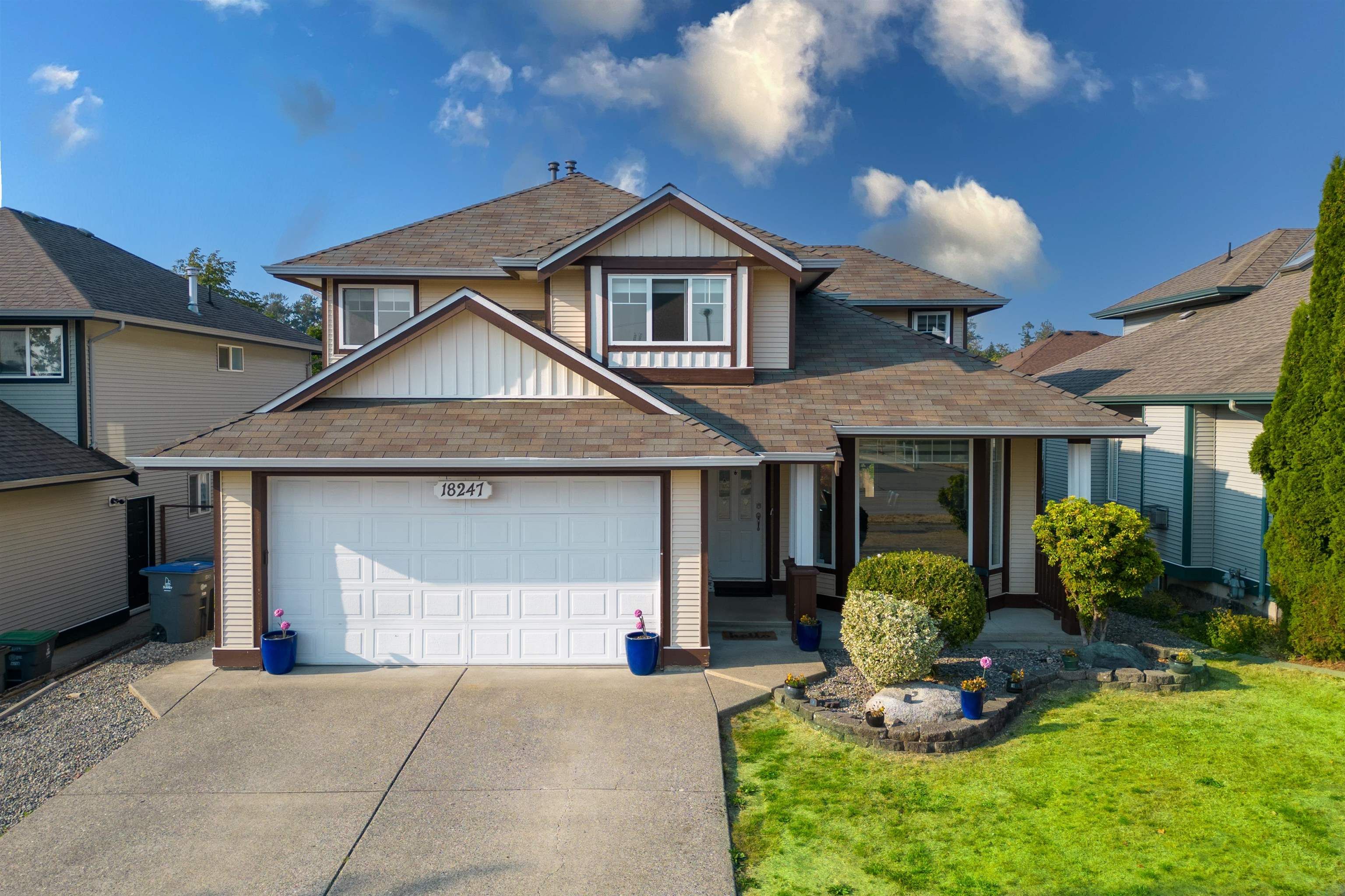 Main Photo: 18247 68 Avenue in Surrey: Cloverdale BC House for sale (Cloverdale)  : MLS®# R2815596
