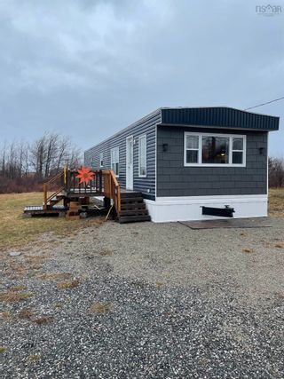 Photo 3: 3735 New waterford Highway in New Victoria: 204-New Waterford Residential for sale (Cape Breton)  : MLS®# 202325678