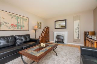 Photo 3: 34386 FRASER Street in Abbotsford: Central Abbotsford House for sale : MLS®# R2751068