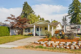 Photo 2: 20216 OSPRING Street in Maple Ridge: Southwest Maple Ridge House for sale : MLS®# R2725726