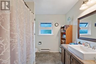 Photo 14: 785 12th St in Courtenay: House for sale : MLS®# 959445
