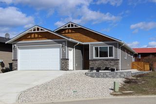 Photo 1: 199 Ash Drive: Chase House for sale (Shuswap)  : MLS®# 10154843
