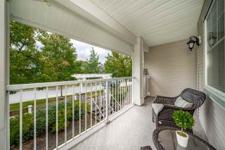 Photo 6: 2 6555 192A Street in Surrey: Clayton Townhouse for sale in "Carlisle at  Southlands" (Cloverdale)  : MLS®# R2399002