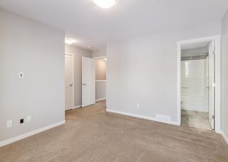 Photo 15: 317 Legacy Point SE in Calgary: Legacy Row/Townhouse for sale : MLS®# A2033140