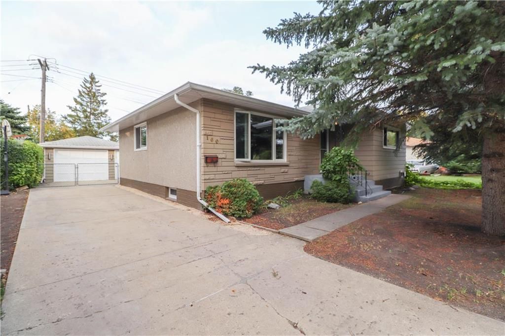 Main Photo: 160 Macaulay Crescent in Winnipeg: Residential for sale (3F)  : MLS®# 202023378