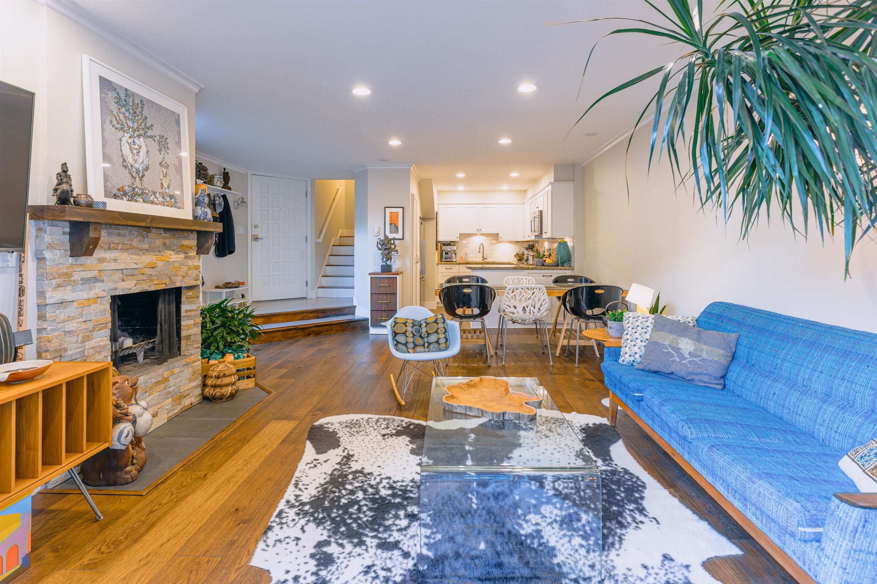 Main Photo: 2146 W 6TH Avenue in Vancouver: Kitsilano Townhouse for sale (Vancouver West)  : MLS®# R2709833