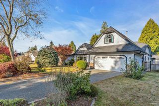 Photo 3: 14465 18 Avenue in Surrey: Sunnyside Park Surrey House for sale in "The Glens" (South Surrey White Rock)  : MLS®# R2739449