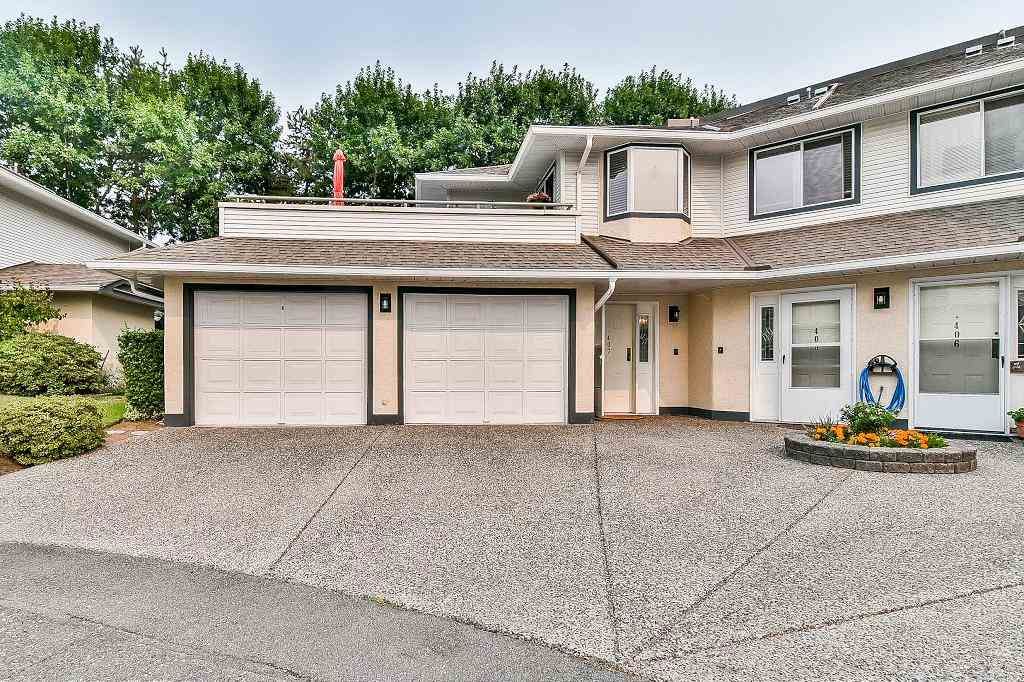 Main Photo: 407 19645 64 Avenue in Langley: Willoughby Heights Townhouse for sale in "Highgate Terrace" : MLS®# R2194497