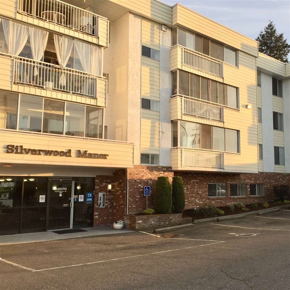 Main Photo:  in Abbotsford: Abbotsford West Condo for sale in "Silverwood Manor" : MLS®# R2365424