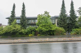 Photo 9: 208 2545 LONSDALE AVENUE in North Vancouver: Upper Lonsdale Condo for sale : MLS®# R2084963