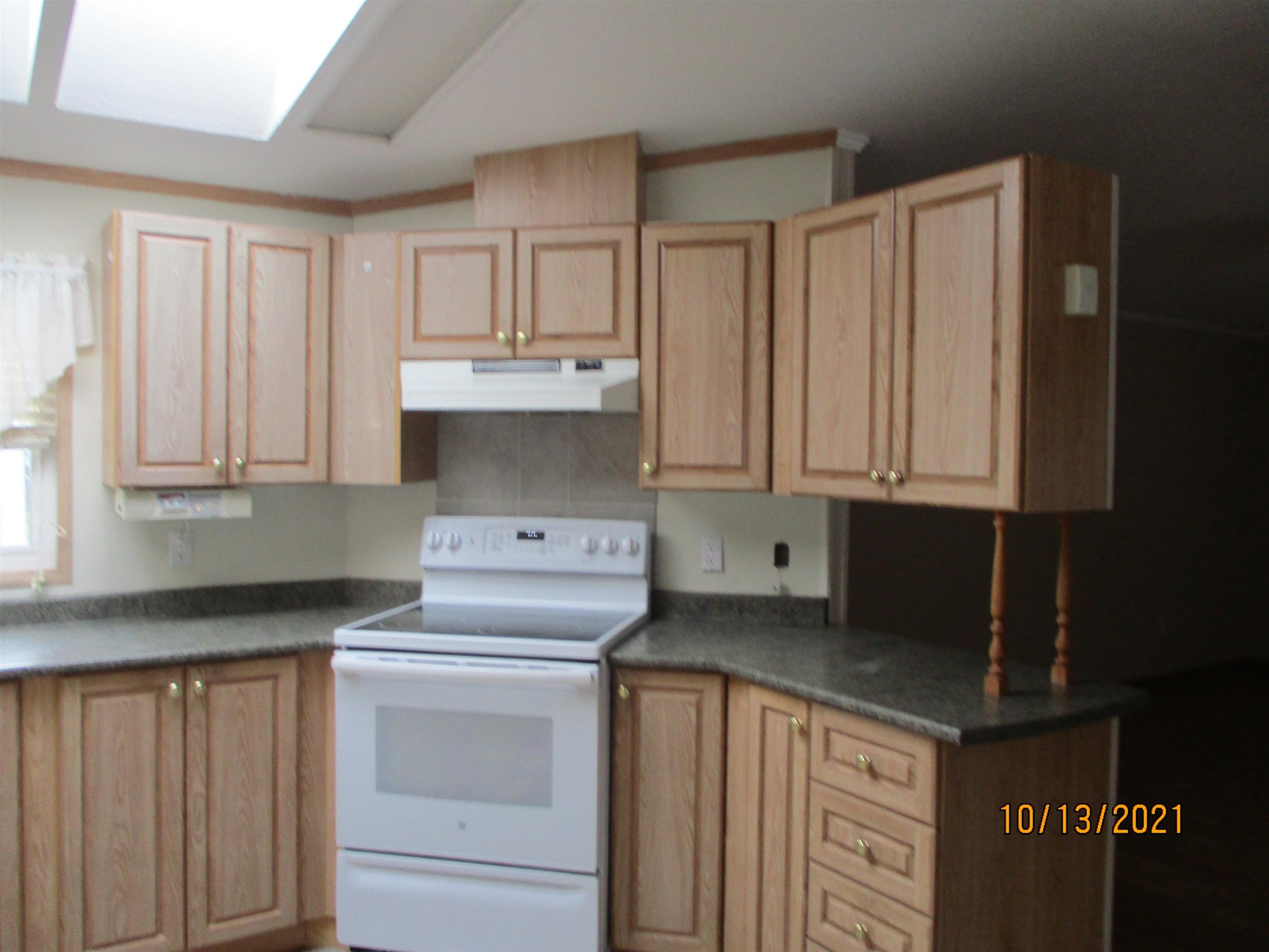 Photo 5: Photos: 21 997 CHILCOTIN 20 Highway in Williams Lake: Williams Lake - Rural West Manufactured Home for sale (Williams Lake (Zone 27))  : MLS®# R2626208